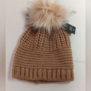 BABO Cozy Tan Knit Pom-Pom Beanie NWT Made in Italy